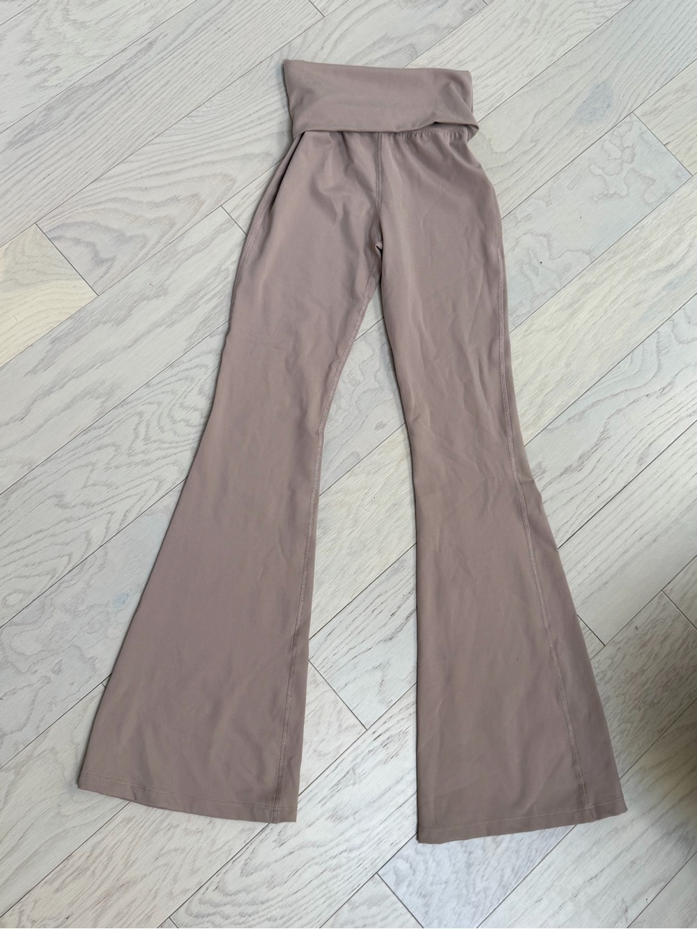 Rewash High-Waist Mauve Flare Yoga Pants NWOT
